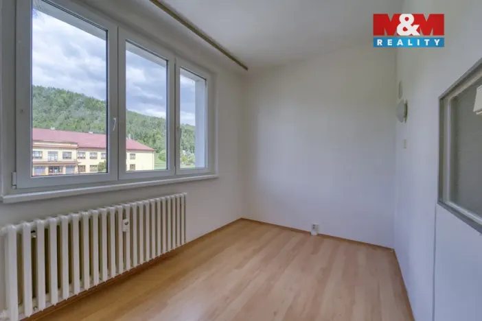 Prodej bytu 2+1, Hroznětín, Sídliště, 56 m2