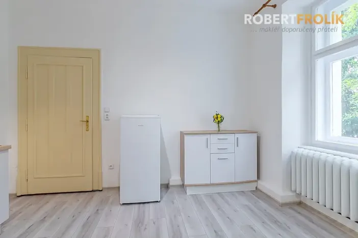 Pronájem bytu 2+1, Praha - Dejvice, Svatovítská, 75 m2