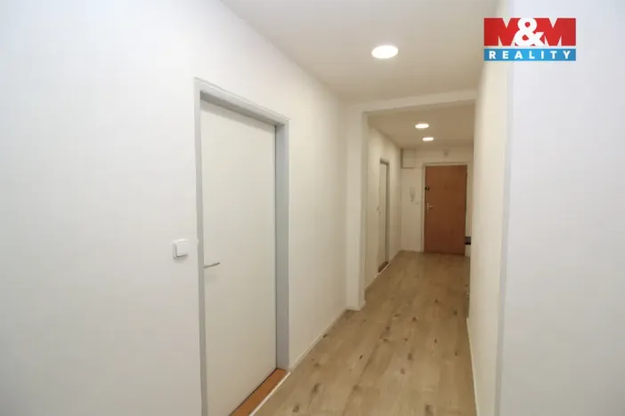 Pronájem bytu 2+1, Praha - Strašnice, Sečská, 63 m2