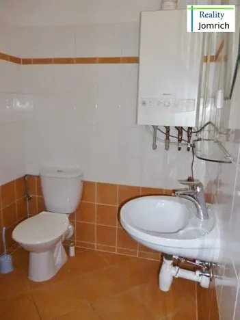 Pronájem bytu 1+kk, Jablonec nad Nisou, Lidická, 27 m2