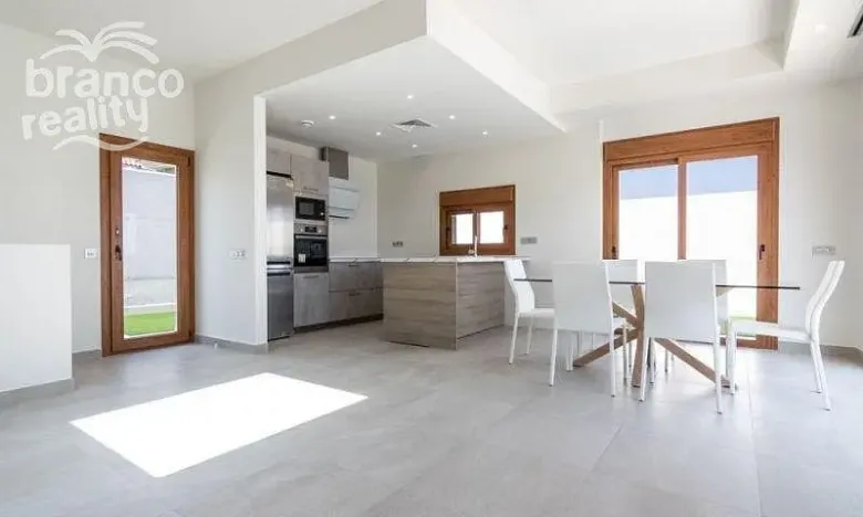 Prodej rodinného domu, Torrevieja, Alicante, Španělsko, 295 m2
