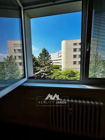 Pronájem bytu 2+kk, Brno, třída Generála Píky, 40 m2