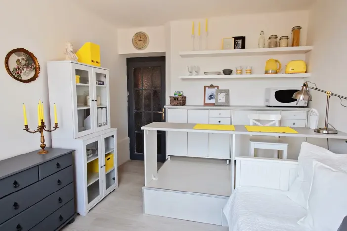 Pronájem bytu 1+kk, Praha - Holešovice, Heřmanova, 20 m2