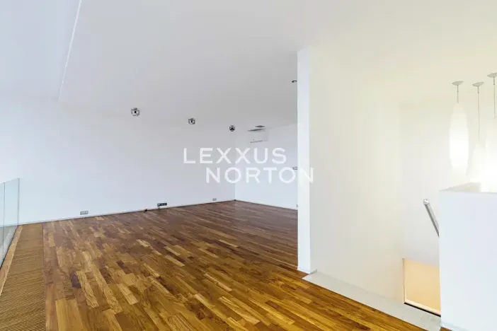 Pronájem bytu 6+kk a větší, Praha - Smíchov, Na Hřebenkách, 297 m2