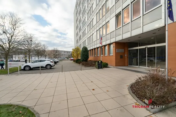 Pronájem kanceláře, Hradec Králové - Slezské Předměstí, Jižní, 18 m2