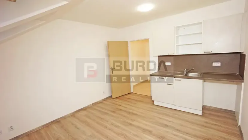 Pronájem bytu 1+kk, Neratovice, 25 m2
