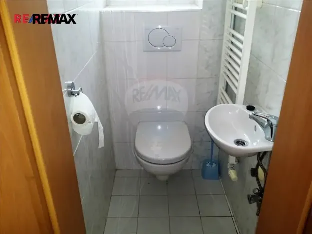 Pronájem bytu 1+1, Praha - Holešovice, U papírny, 50 m2