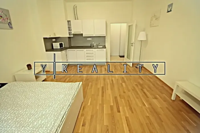 Pronájem bytu 1+kk, Praha - Vršovice, 28. pluku, 35 m2