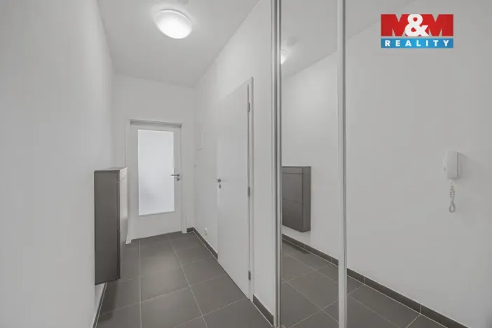Prodej bytu 1+kk, Praha - Hostavice, U Hostavického potoka, 33 m2