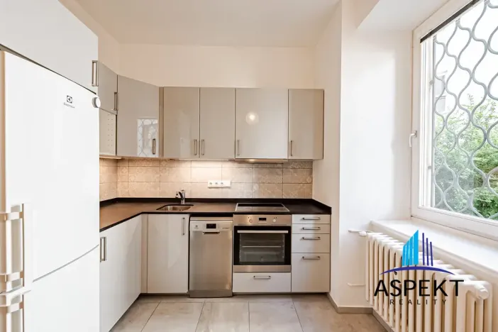 Pronájem bytu 2+1, Praha - Vinohrady, Londýnská, 65 m2
