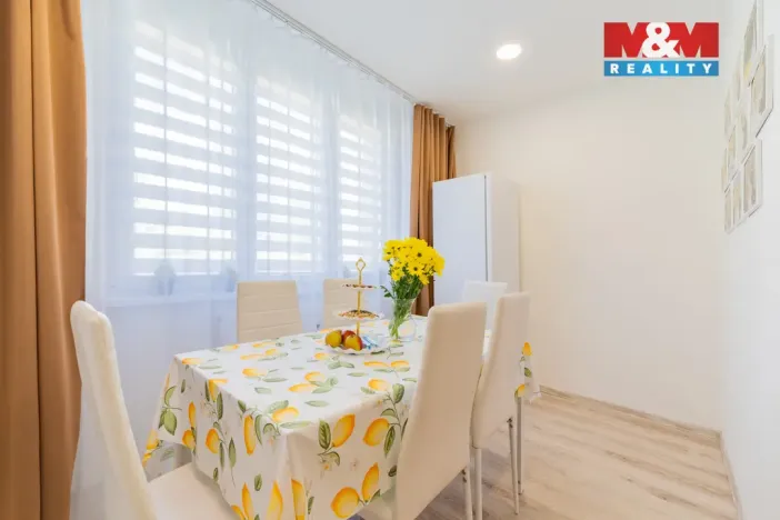 Prodej bytu 2+1, Hranice, U pošty, 61 m2