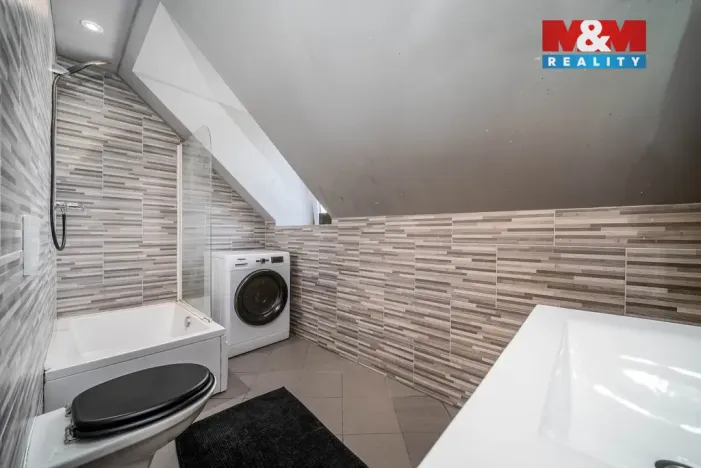 Prodej činžovního domu, Mařenice, 1190 m2