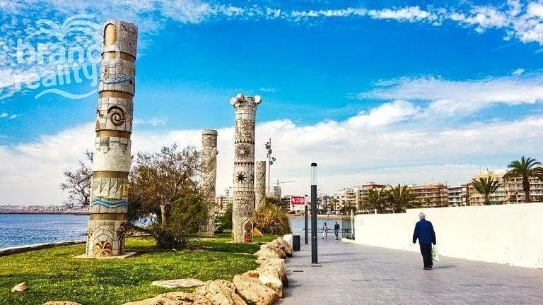 Prodej bytu 2+kk, Torrevieja, Alicante, Španělsko, 52 m2