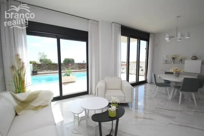Prodej rodinného domu, San Miguel de Salinas, Alicante, Španělsko, 144 m2