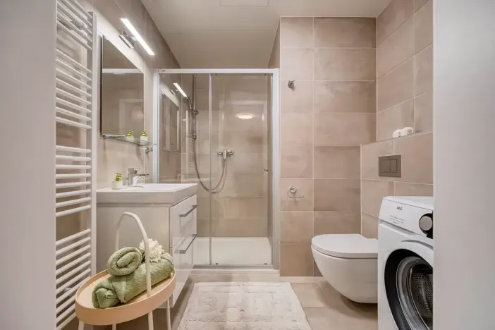 Pronájem bytu 2+kk, Praha - Karlín, Thámova, 59 m2