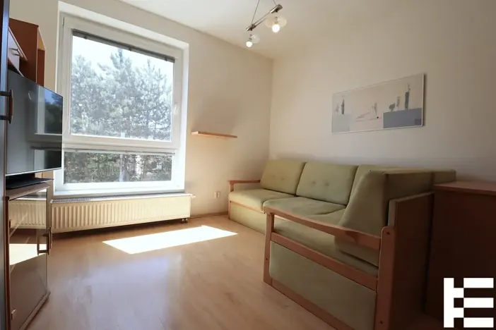 Pronájem bytu 2+kk, Praha - Prosek, Kytlická, 54 m2