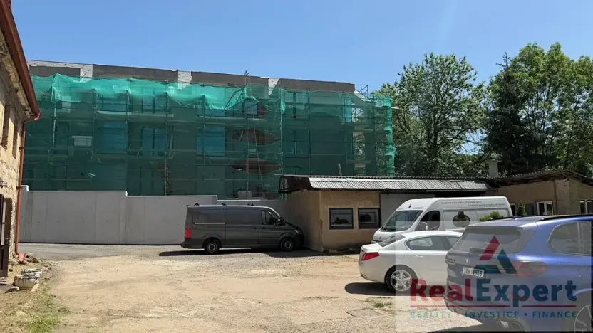 Prodej pozemku pro bydlení, Praha - Záběhlice, K prádelně, 2166 m2