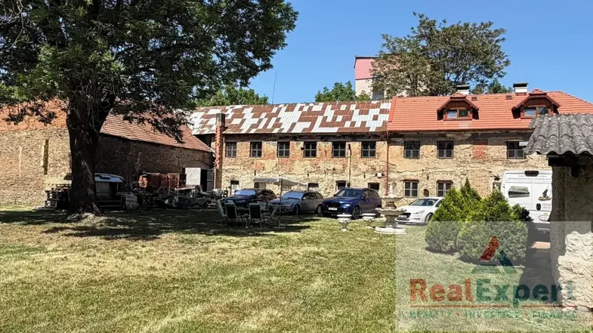 Prodej rodinného domu, Praha - Záběhlice, K prádelně, 950 m2