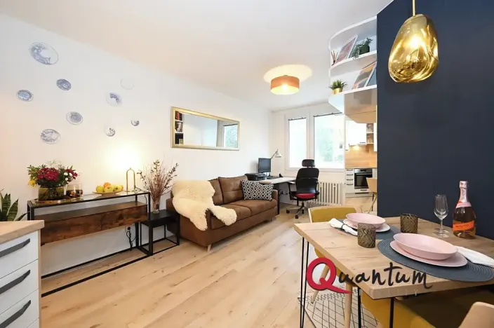 Pronájem bytu 2+kk, Praha - Karlín, U Sluncové, 40 m2