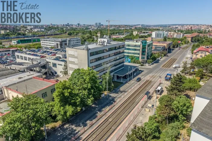 Pronájem kanceláře, Praha - Strašnice, Průběžná, 375 m2