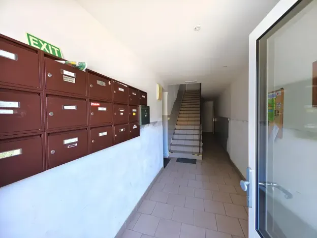 Prodej bytu 1+kk, Zeleneč, Čsl. armády, 37 m2