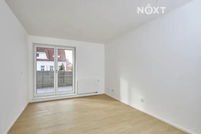 Pronájem bytu 2+kk, České Budějovice, Nádražní, 37 m2