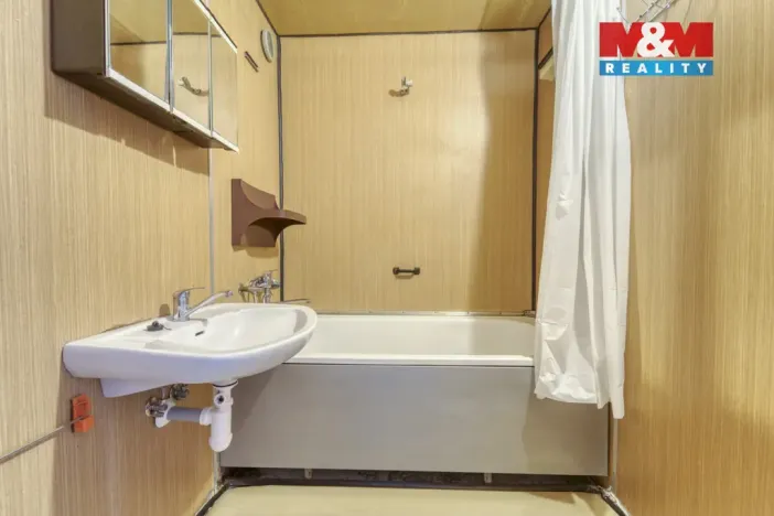 Prodej bytu 3+1, Tachov, Želivského, 72 m2