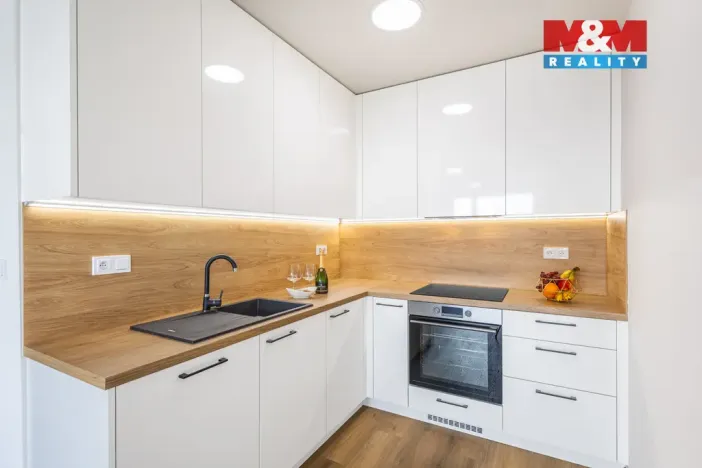 Pronájem bytu 2+kk, Mladá Boleslav - Mladá Boleslav II, Jana Palacha, 42 m2