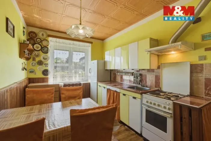 Prodej rodinného domu, Chlumčany - Vlčí, 176 m2