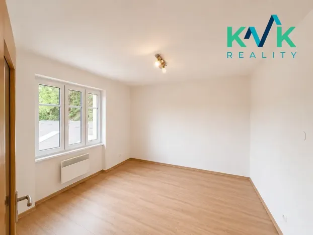 Pronájem bytu 3+1, Karlovy Vary, Dalovická, 64 m2