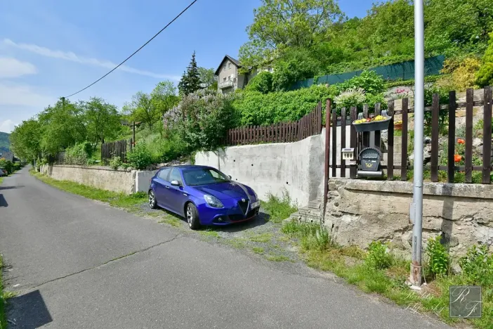 Prodej rodinného domu, Dolní Zálezly, Meruňková, 80 m2