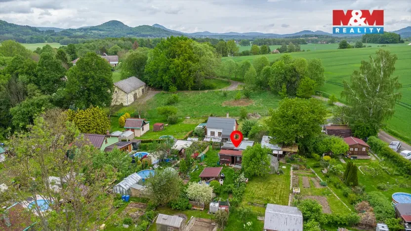 Prodej zahrady, Česká Lípa - Častolovice, 253 m2