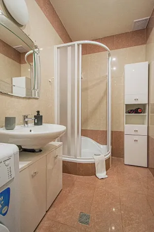 Prodej kanceláře, Praha - Vinohrady, Balbínova, 72 m2
