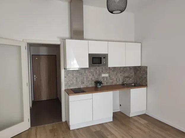 Pronájem bytu 1+kk, Jablonec nad Nisou, Smetanova, 25 m2