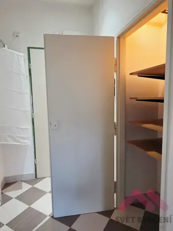 Pronájem bytu 1+kk, Praha - Nusle, Spolupráce, 32 m2