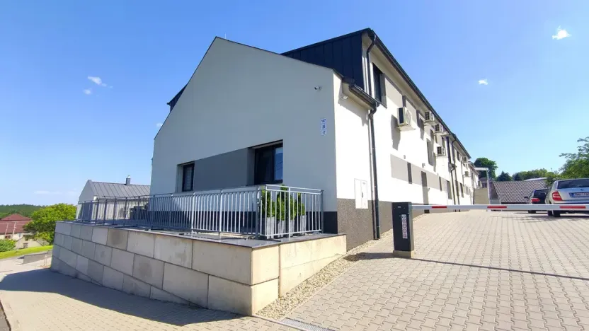 Pronájem bytu 3+1, Drozdov, 90 m2