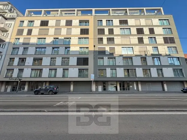 Pronájem garážového stání, Brno, Milady Horákové, 13 m2