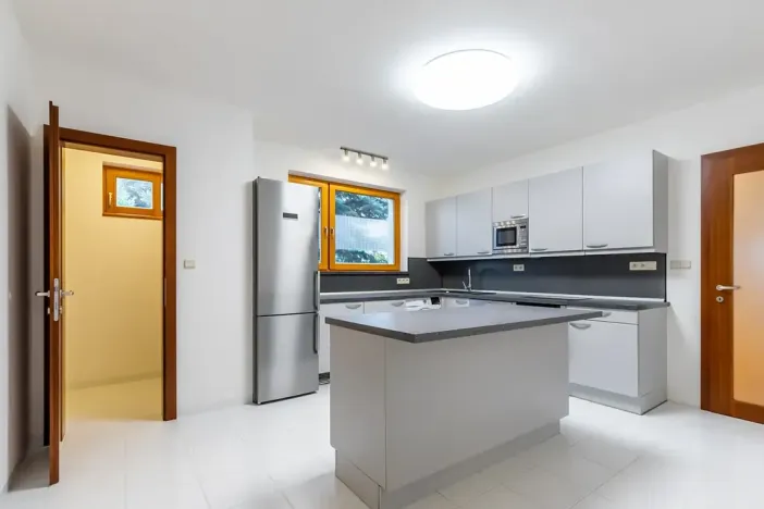 Pronájem bytu 5+1, Praha - Smíchov, Nad Palatou, 181 m2