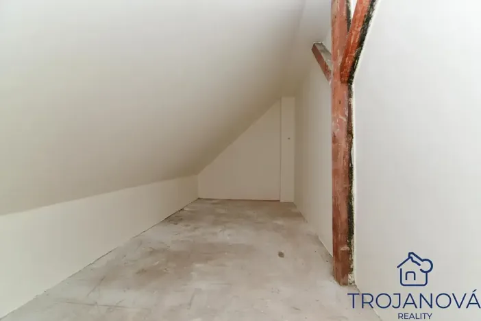 Prodej rodinného domu, Benešov, Nezvalova, 250 m2