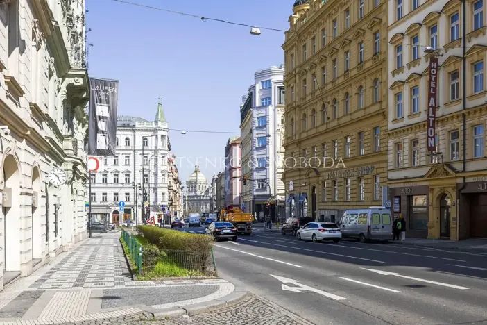 Pronájem obchodního prostoru, Praha - Nové Město, Tyršova, 32 m2