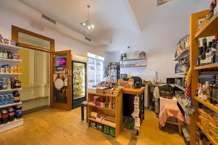 Pronájem obchodního prostoru, Praha - Nové Město, Tyršova, 32 m2