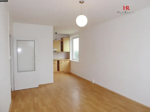 Pronájem bytu 2+kk, Praha - Petrovice, Morseova, 45 m2
