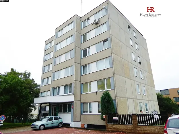 Pronájem bytu 2+kk, Praha - Petrovice, Morseova, 45 m2