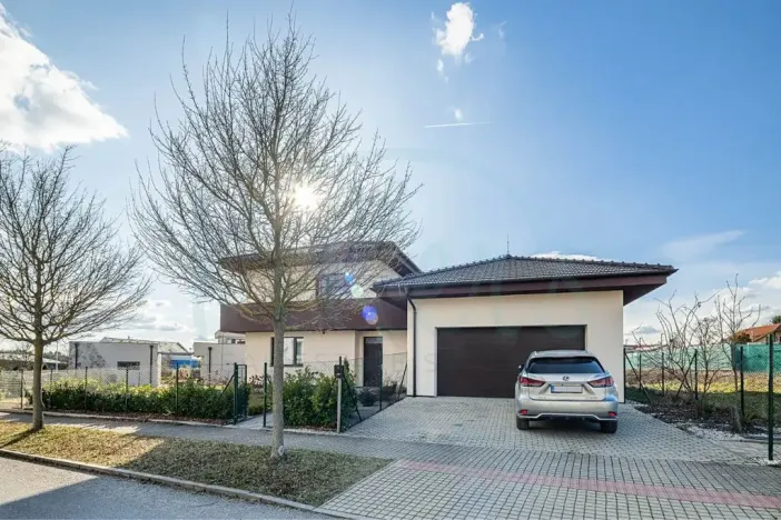 Pronájem rodinného domu, Vysoký Újezd, Pod Ovčínem, 244 m2