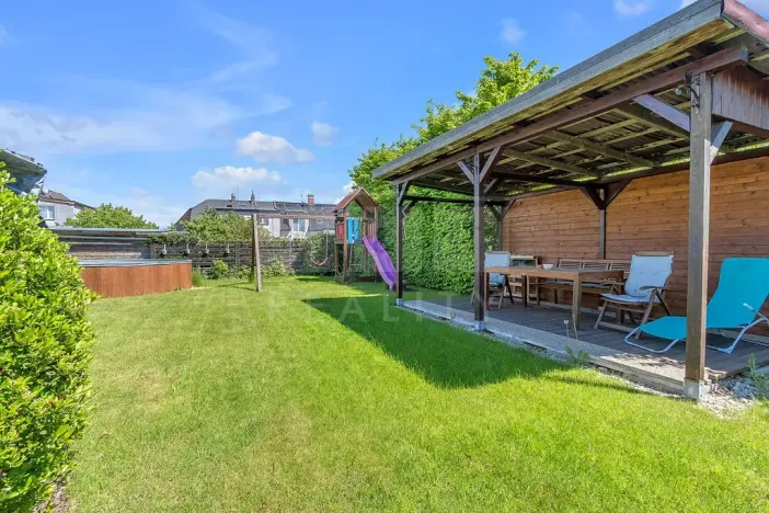 Prodej rodinného domu, Hradec Králové, Cejpova, 170 m2