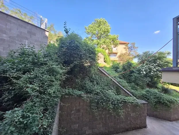 Pronájem bytu 1+1, Praha - Smíchov, Podbělohorská, 43 m2