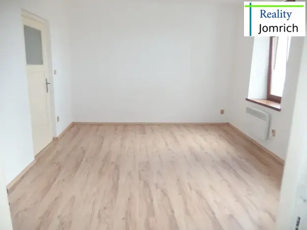 Pronájem bytu 2+1, Liberec, Na Srázu, 52 m2