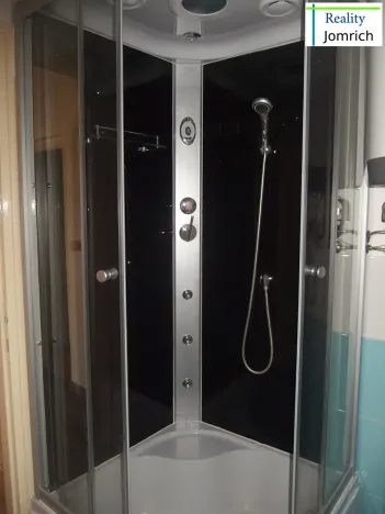 Pronájem bytu 2+1, Liberec, Na Srázu, 52 m2