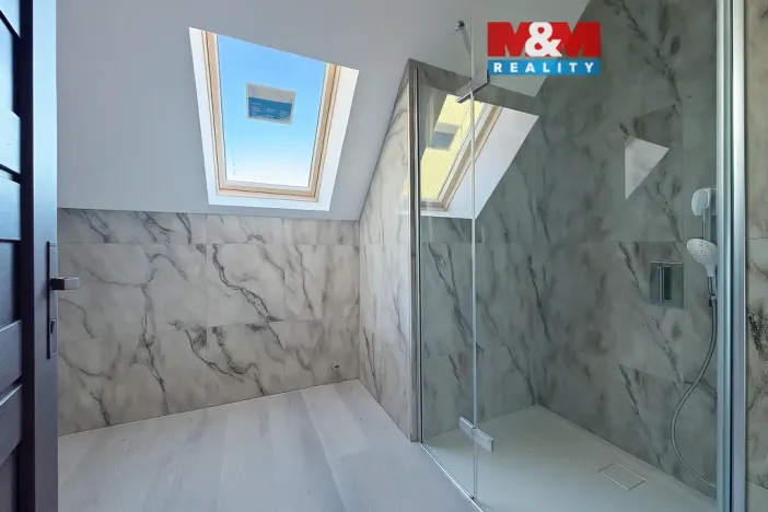 Prodej rodinného domu, Smolné Pece, 202 m2