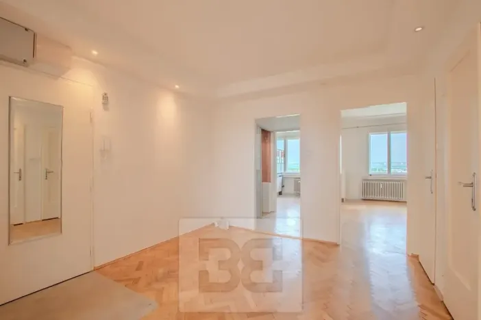 Prodej bytu 3+1, Praha - Vinohrady, Písecká, 79 m2
